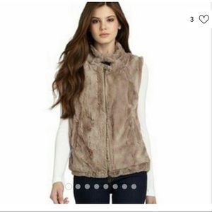 Sanctuary faux fur vest size M